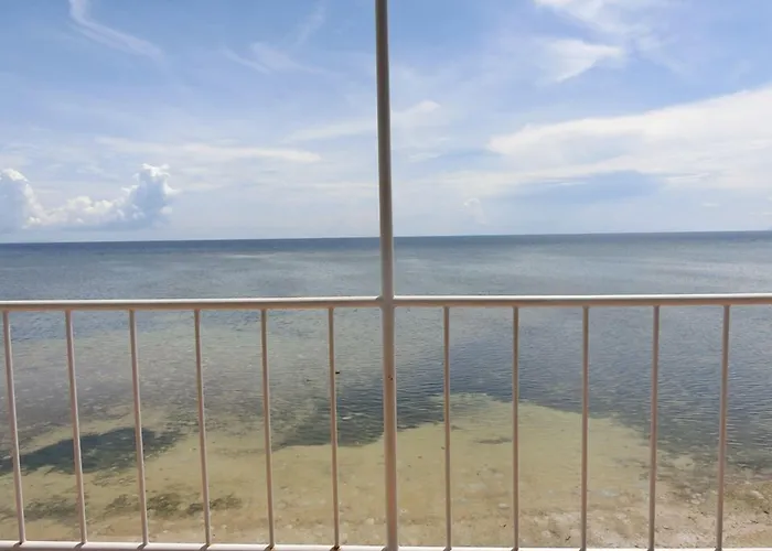 John's Seaside 3* Argao